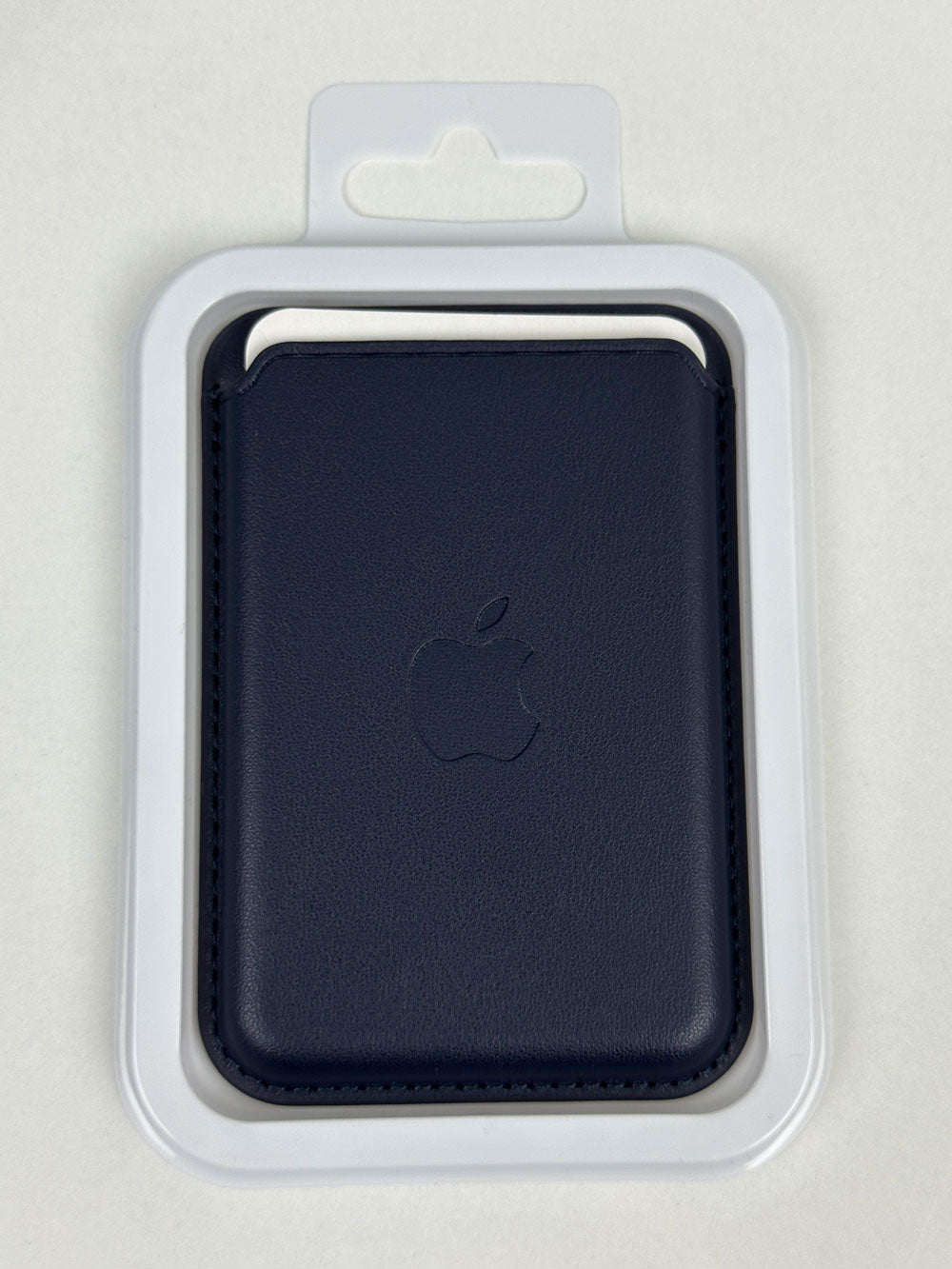 Premium iPhone MagSafe Leather Wallet – - Main Image