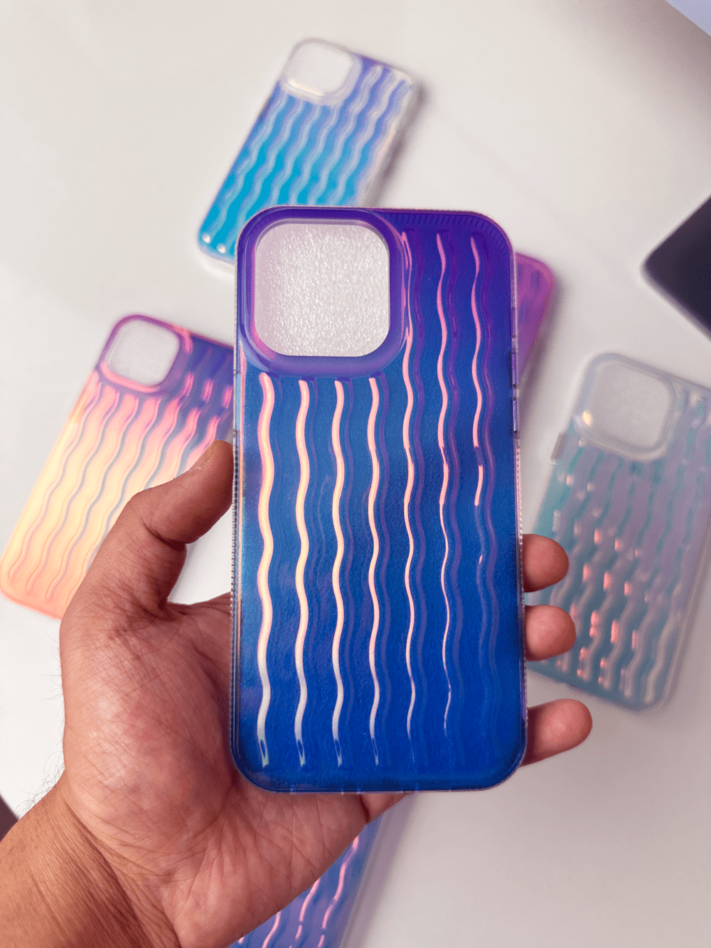 High-Quality Holographic Anti-Shock Pattern Case 14, 13 Series - ICASE.PK